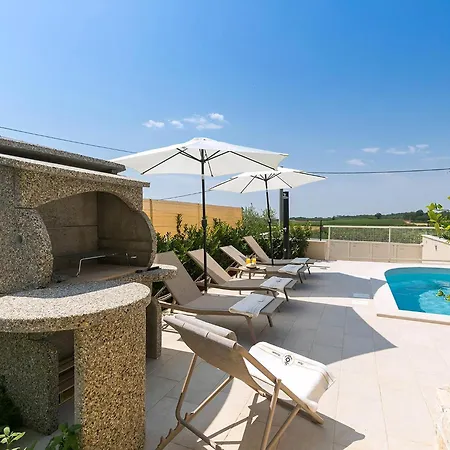 Holiday home Mikela Mit Pool Und Schoenem Aussblick *