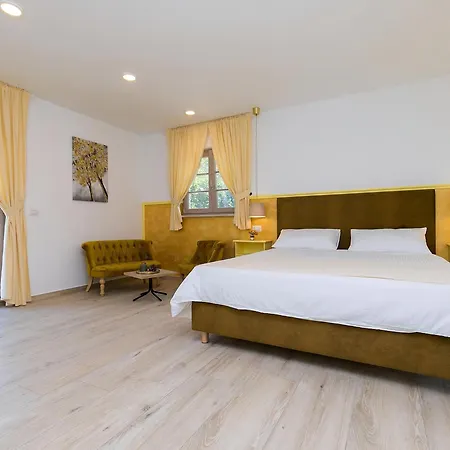 Mikela Mit Pool Und Schoenem Aussblick Holiday home Ferenci